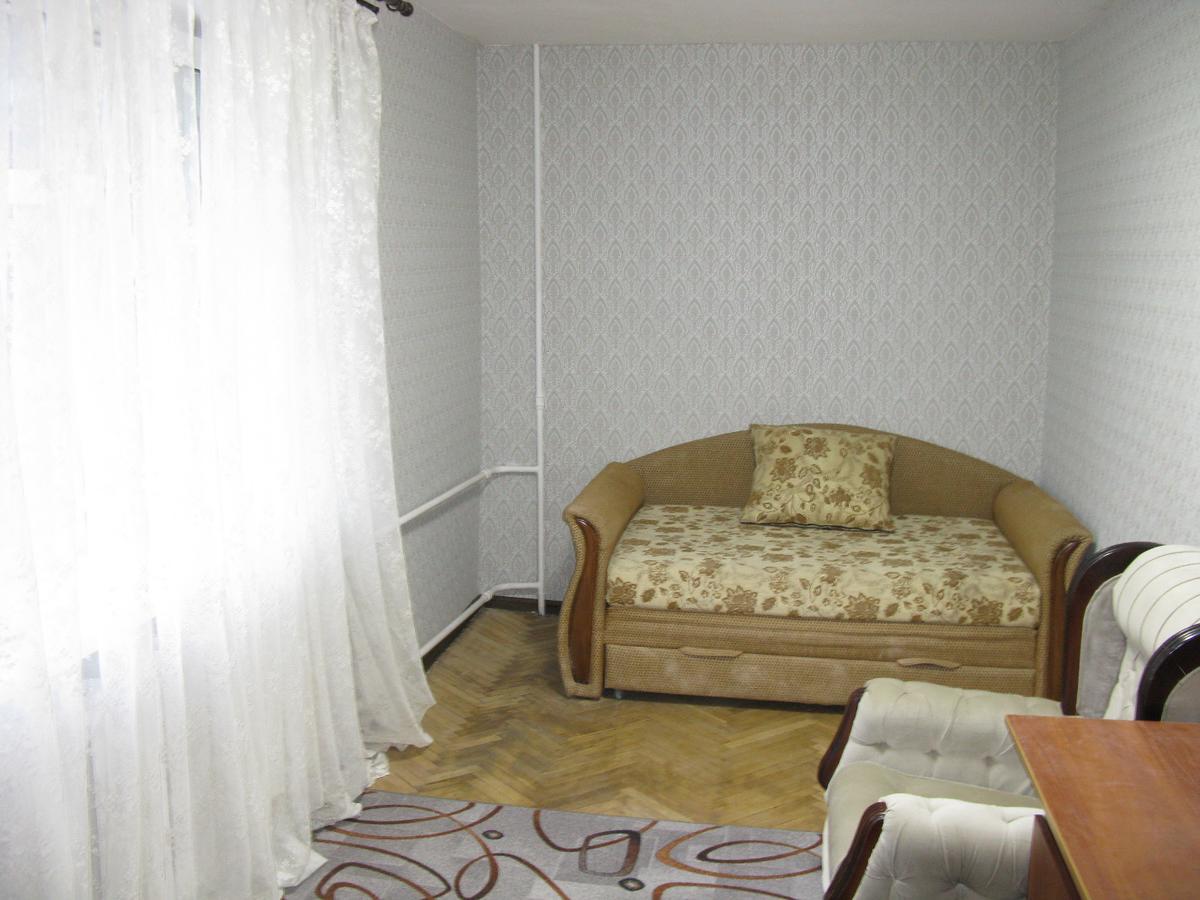 Apartments On Druzhby Narodiv 6 A キエフ エクステリア 写真
