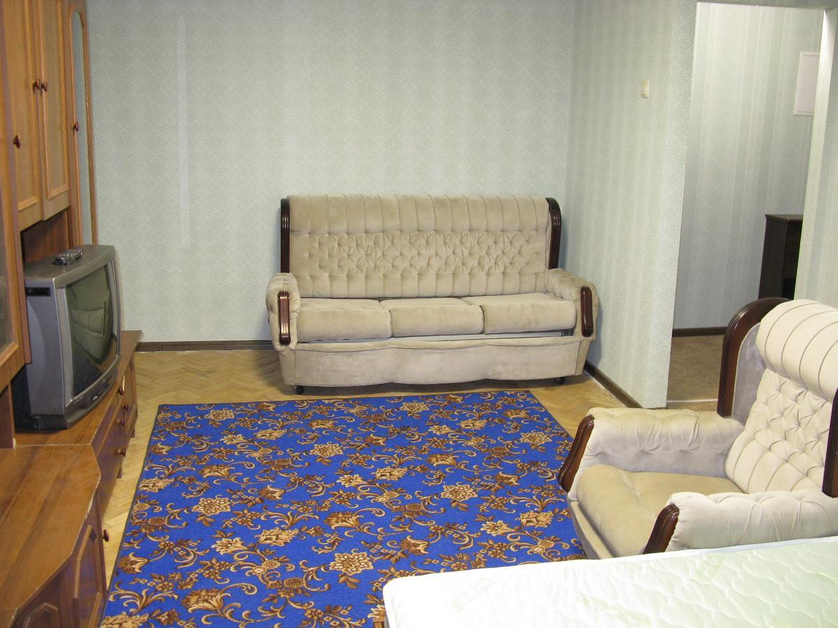 Apartments On Druzhby Narodiv 6 A キエフ エクステリア 写真